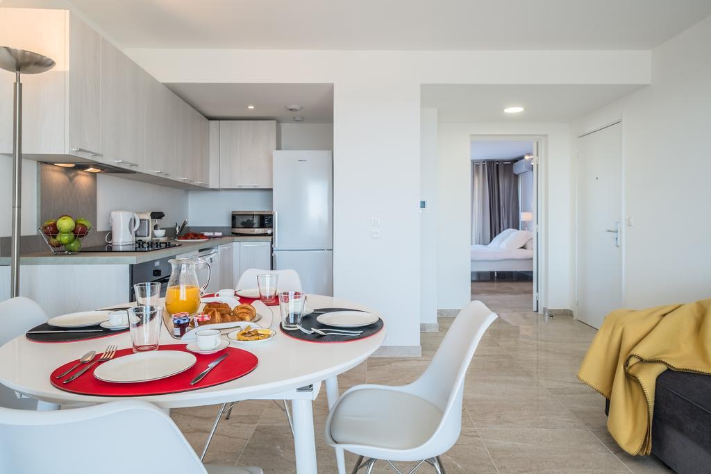 Cannes Marina Appart Hotel Mandelieu Exterior photo